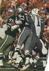 Chuck Howley signed magazine photo