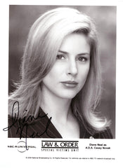 Law & Order: Special Victims Unit Diane Neal signed photo