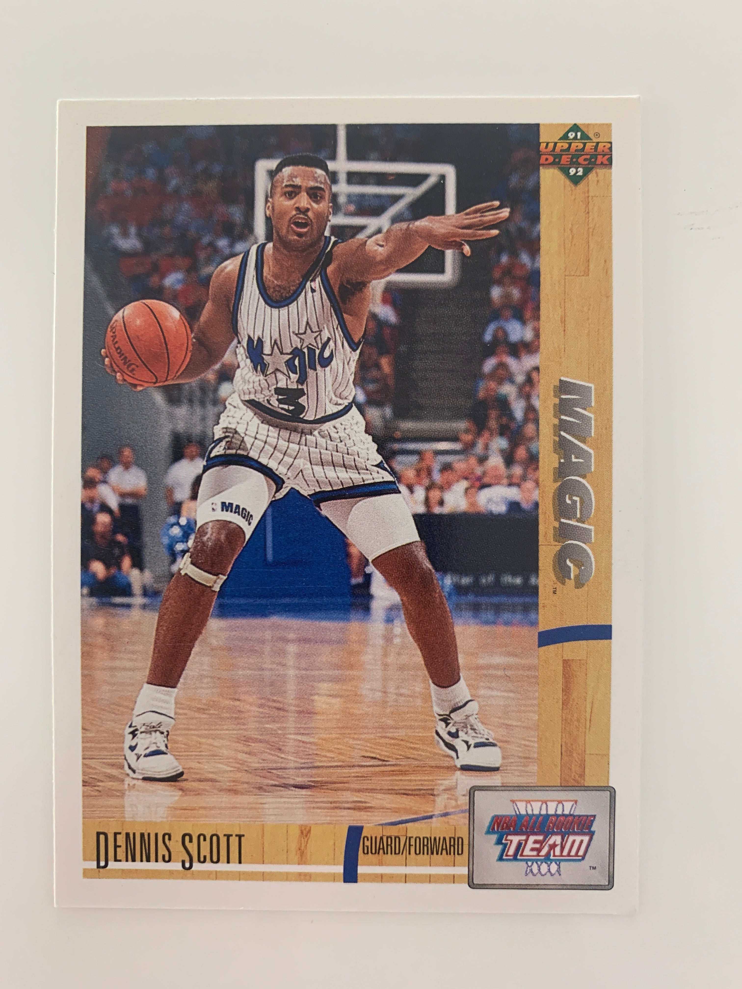 Dennis Scott signed basketball card - Sports card