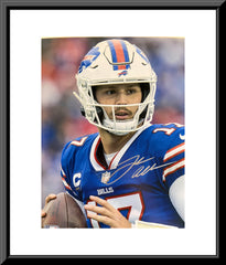 Buffalo Bills Quarterback Josh Allen signed photo. GFA Authenticated