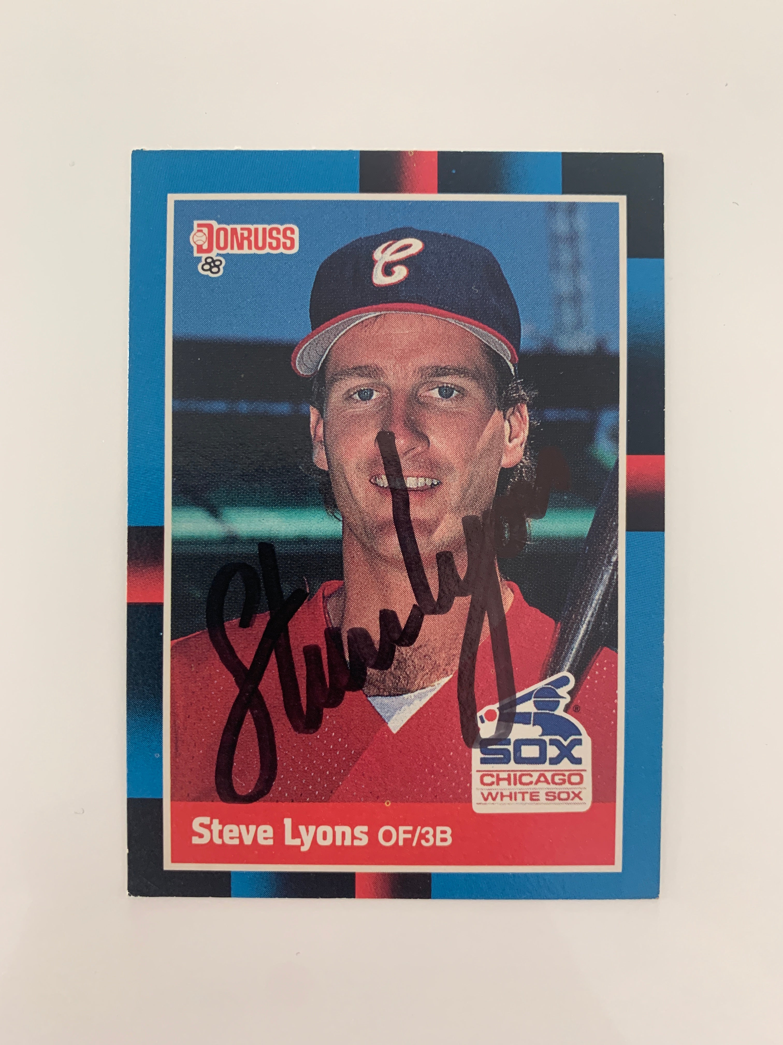 Steve Lyons signed baseball card - Sports card