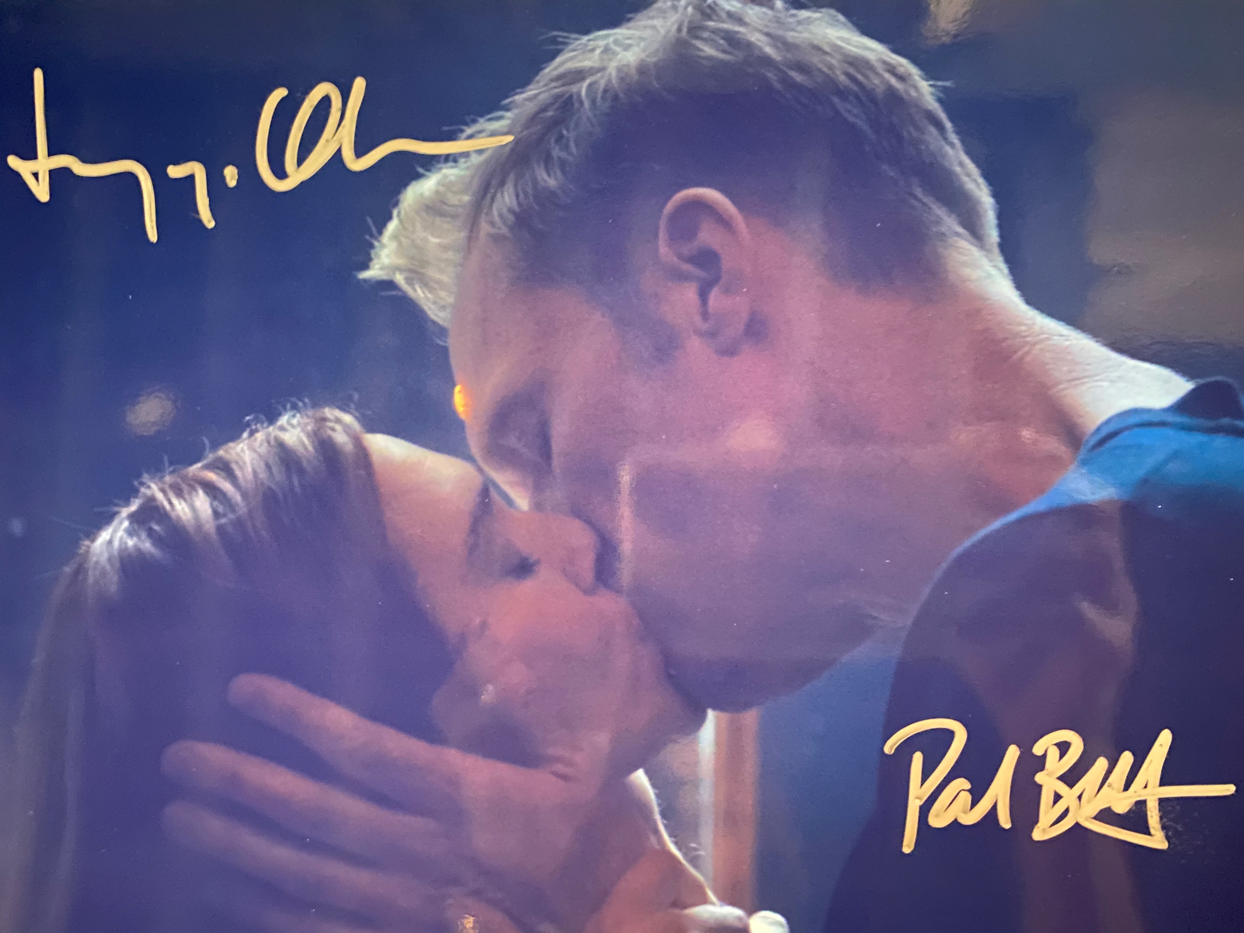 Avengers: Infinity War Elizabeth Olsen and Paul Bettany signed movie photo. 8x10 inches