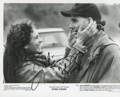 Julia Roberts signed movie photo. GFA Authenticated