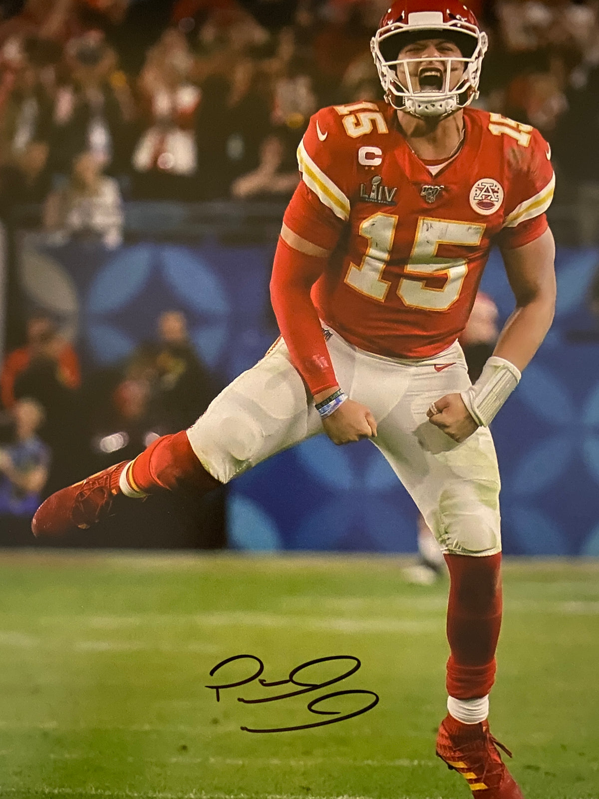 Kansas City Chiefs Patrick Mahomes signed photo