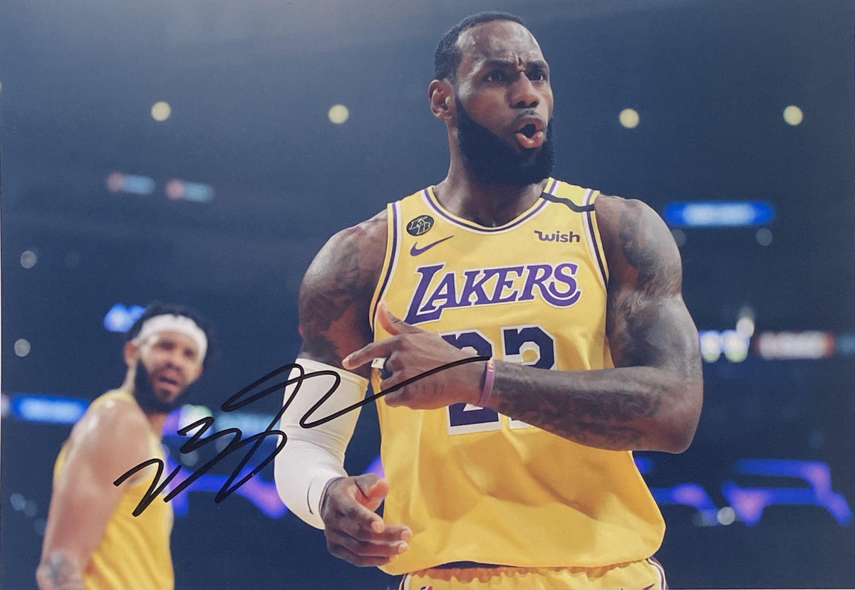 LA Lakers LeBron James signed photo