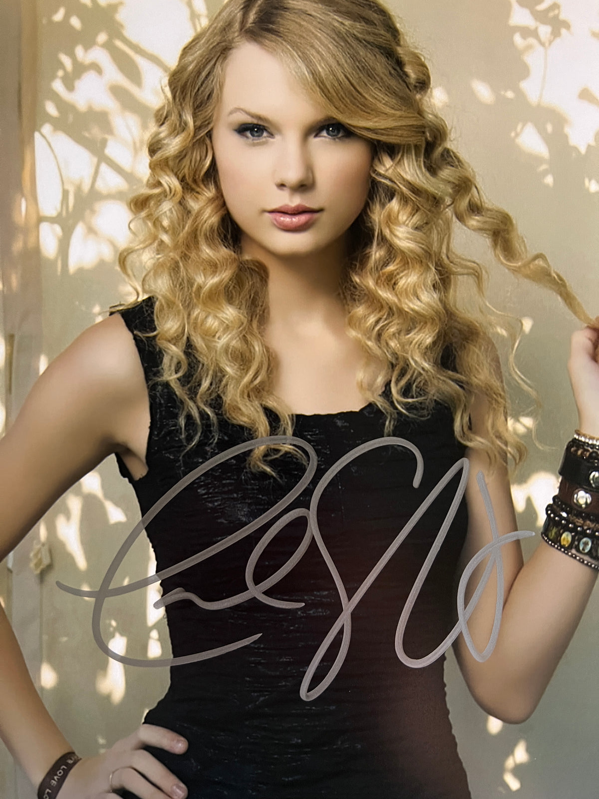 Taylor Swift signed photo