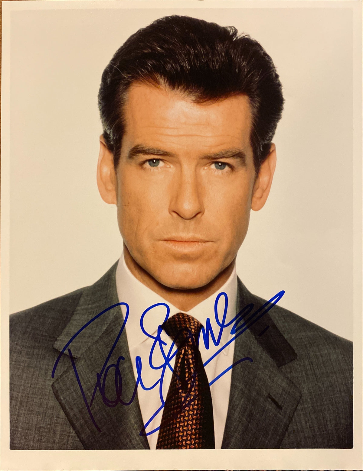 GFA @10.6 25349 Pierce Brosnan signed photo