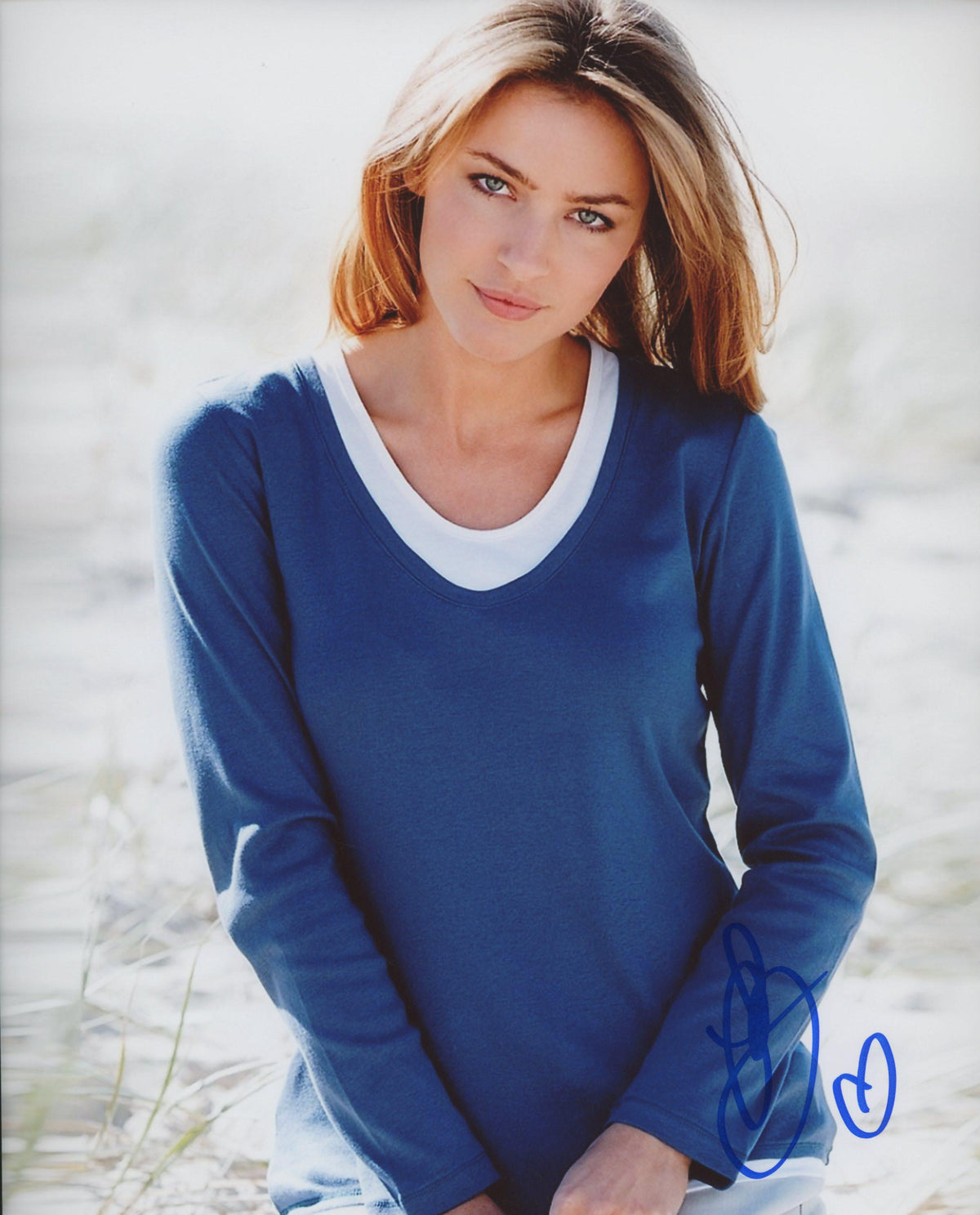 Legend of The Seeker Tabrett Bethell signed photo
