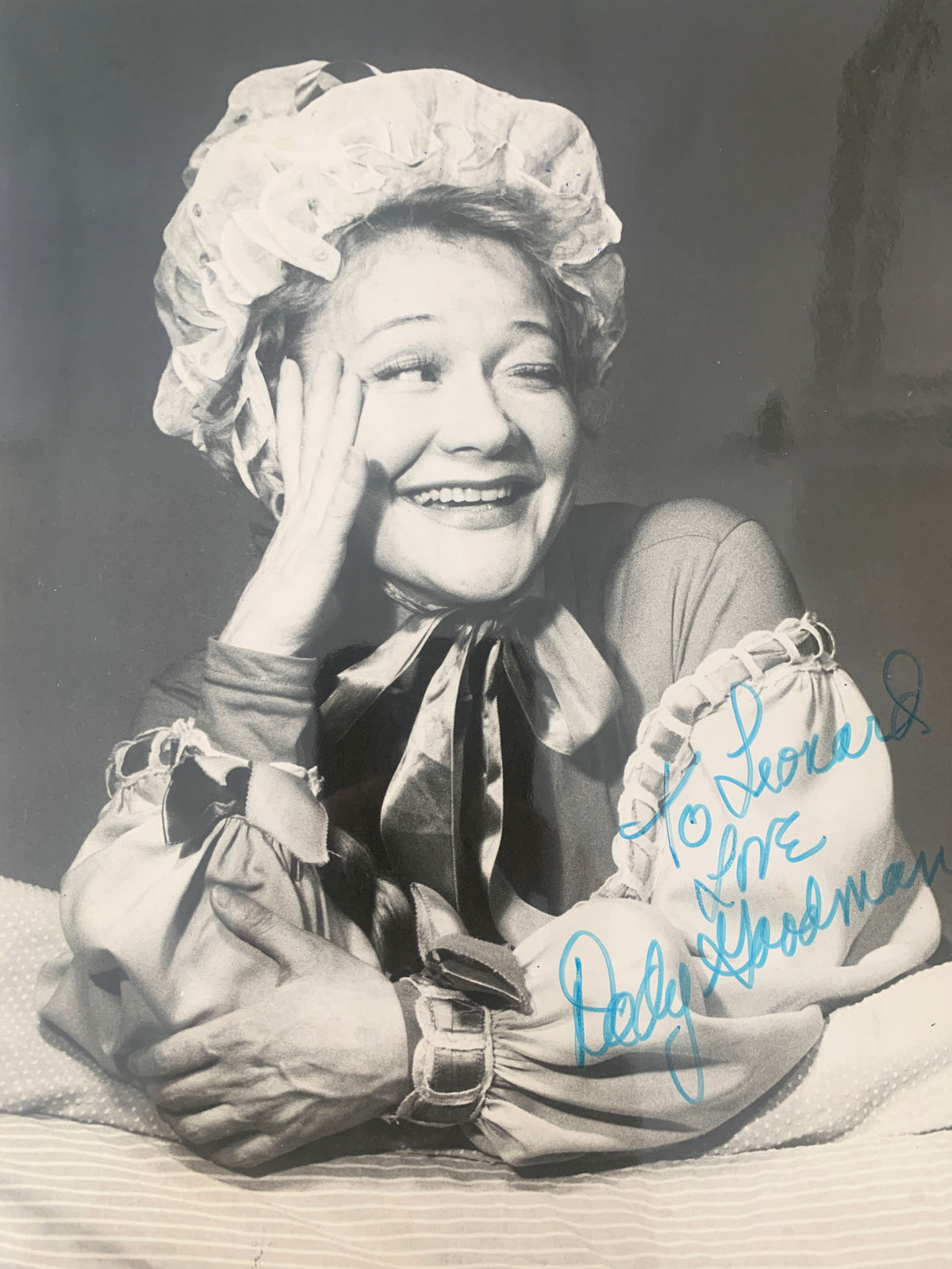 Mary Hartman, Mary hartman Dody Goodman signed photo