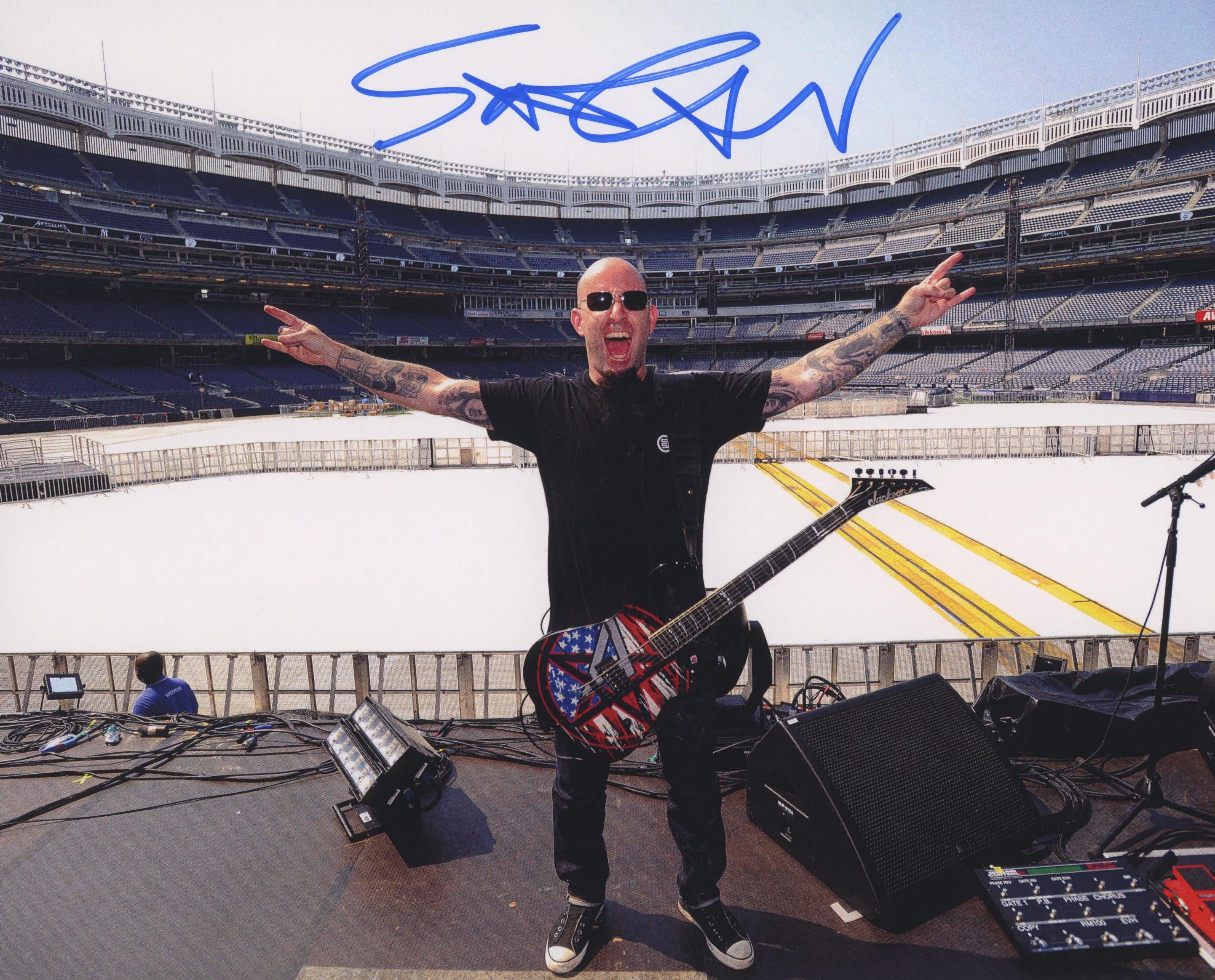 Anthrax Scott Ian signed  photo