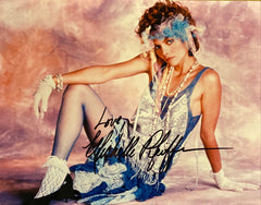 Michelle Pfeiffer signed photo. GFA Authenticated
