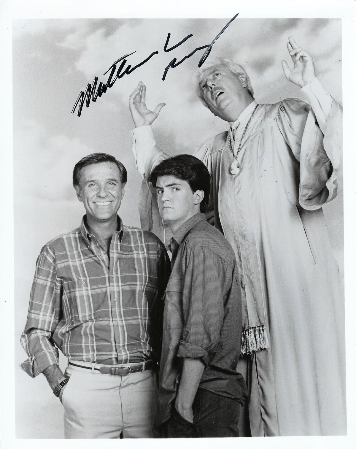 Friends Matthew Perry signed photo