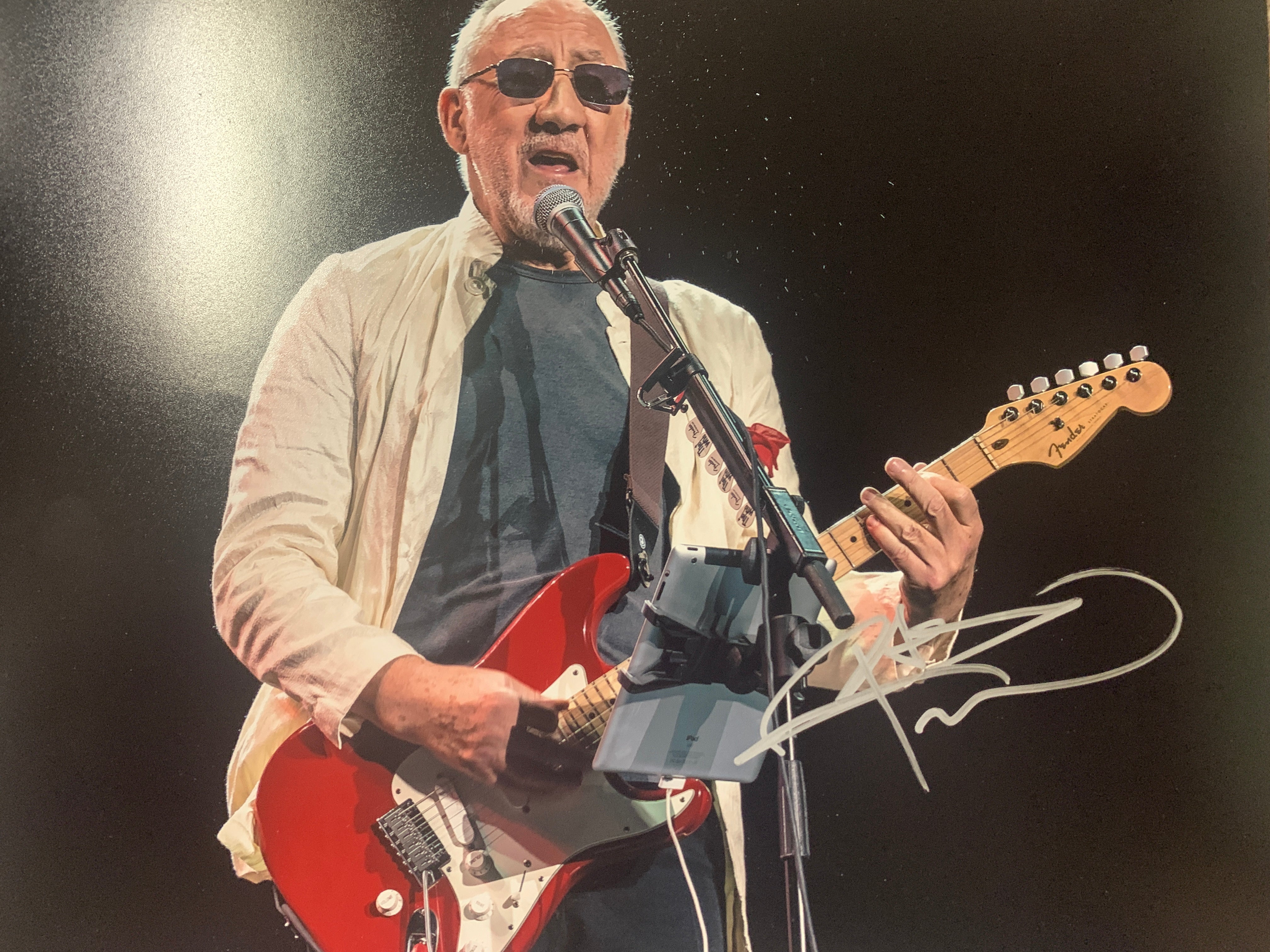Pete Townshend signed The Who photo. GFA Authenticated