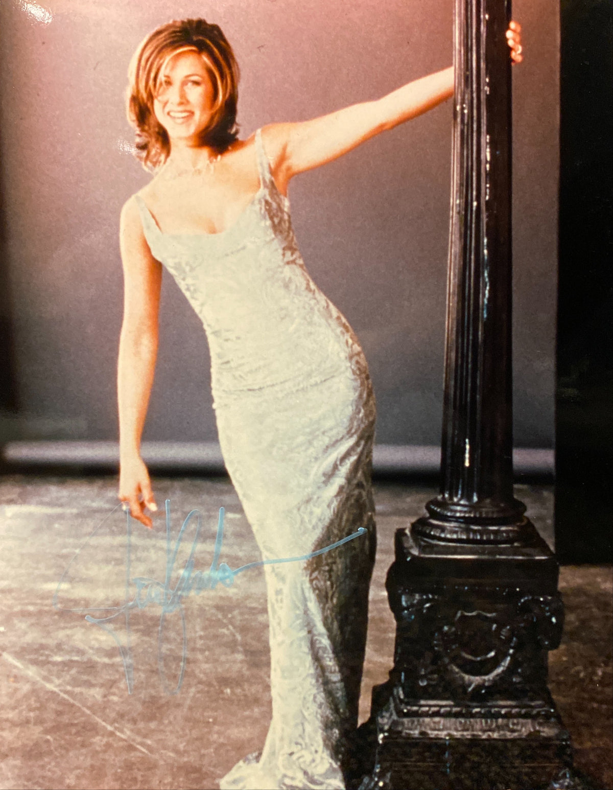 Friends Jennifer Aniston signed photo