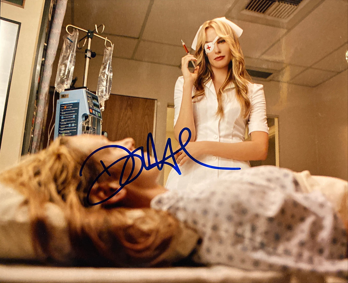 Daryl Hannah signed "Kill Bill" movie photo