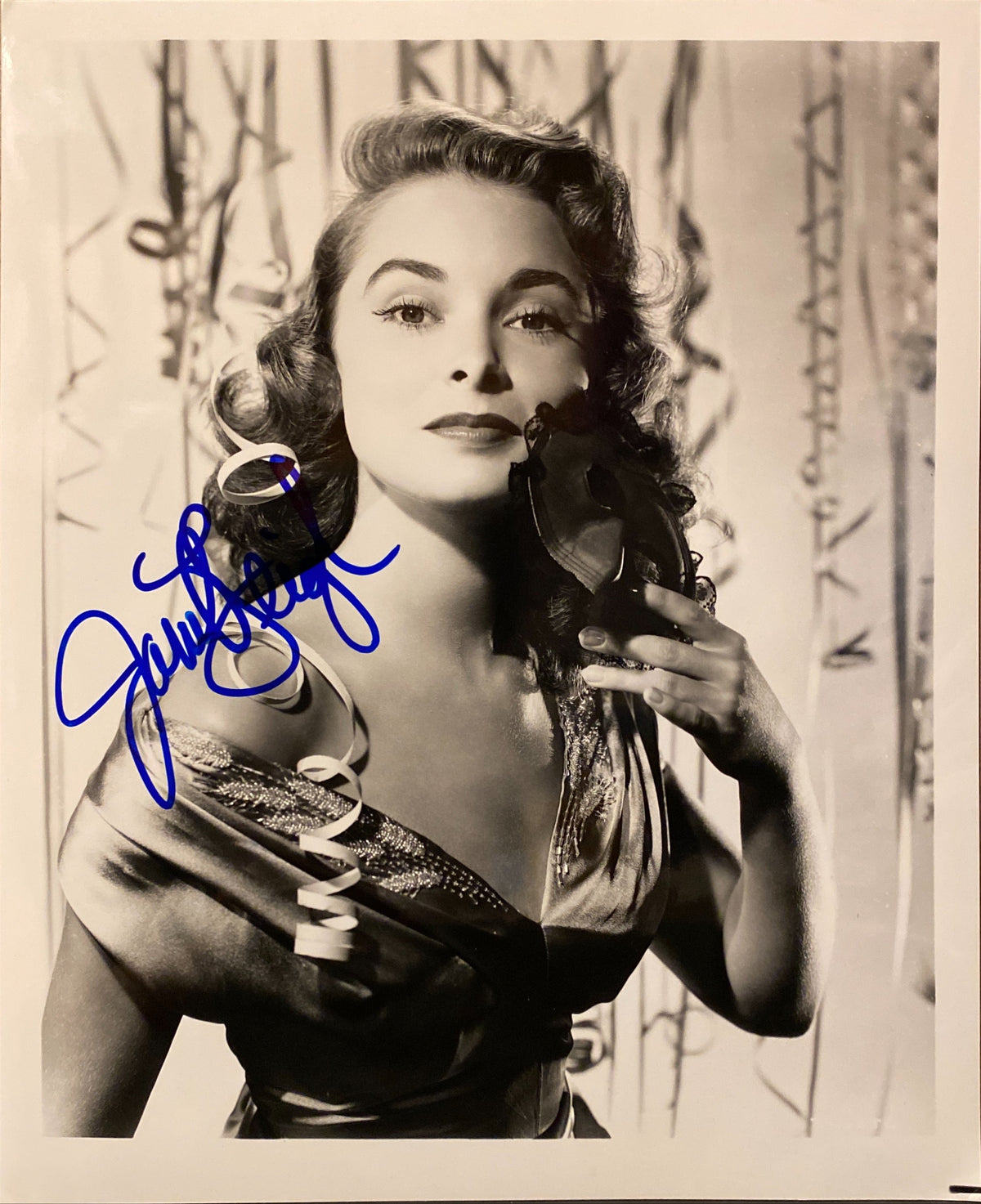 Psycho Janet Leigh signed photo. GFA Authenticated