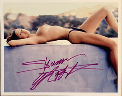 Shannon Elizabeth signed photo