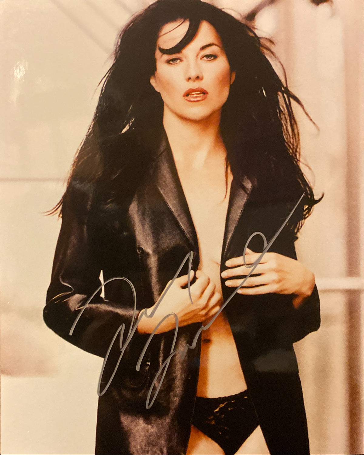 Lucy Lawless signed photo