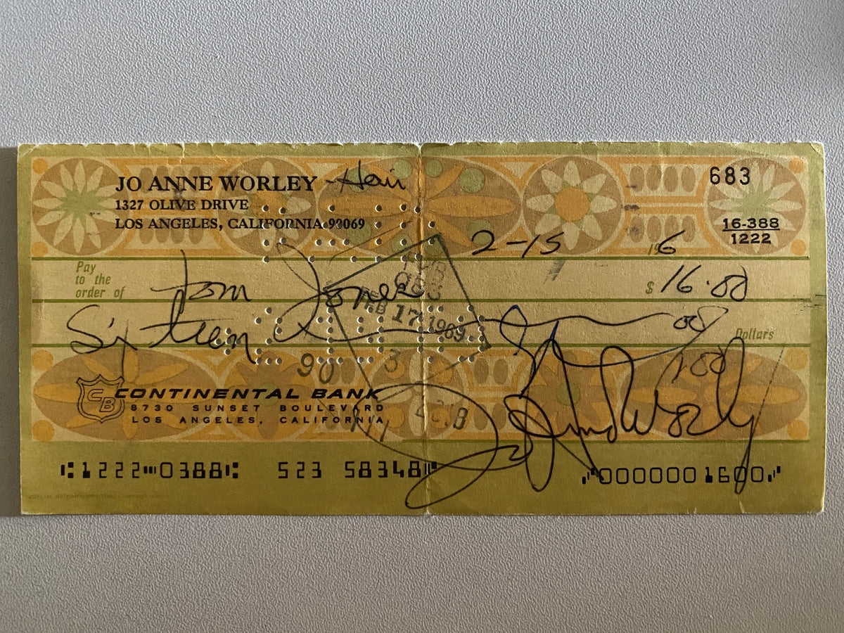 JoAnne  Worley signed check