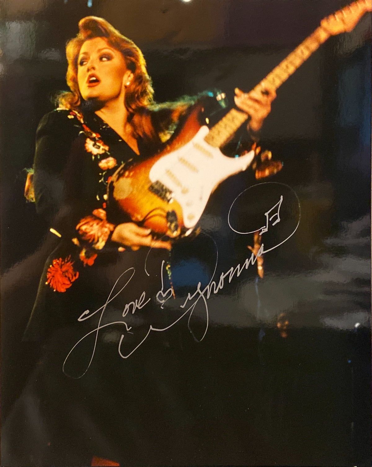 Wynona Judd signed photo