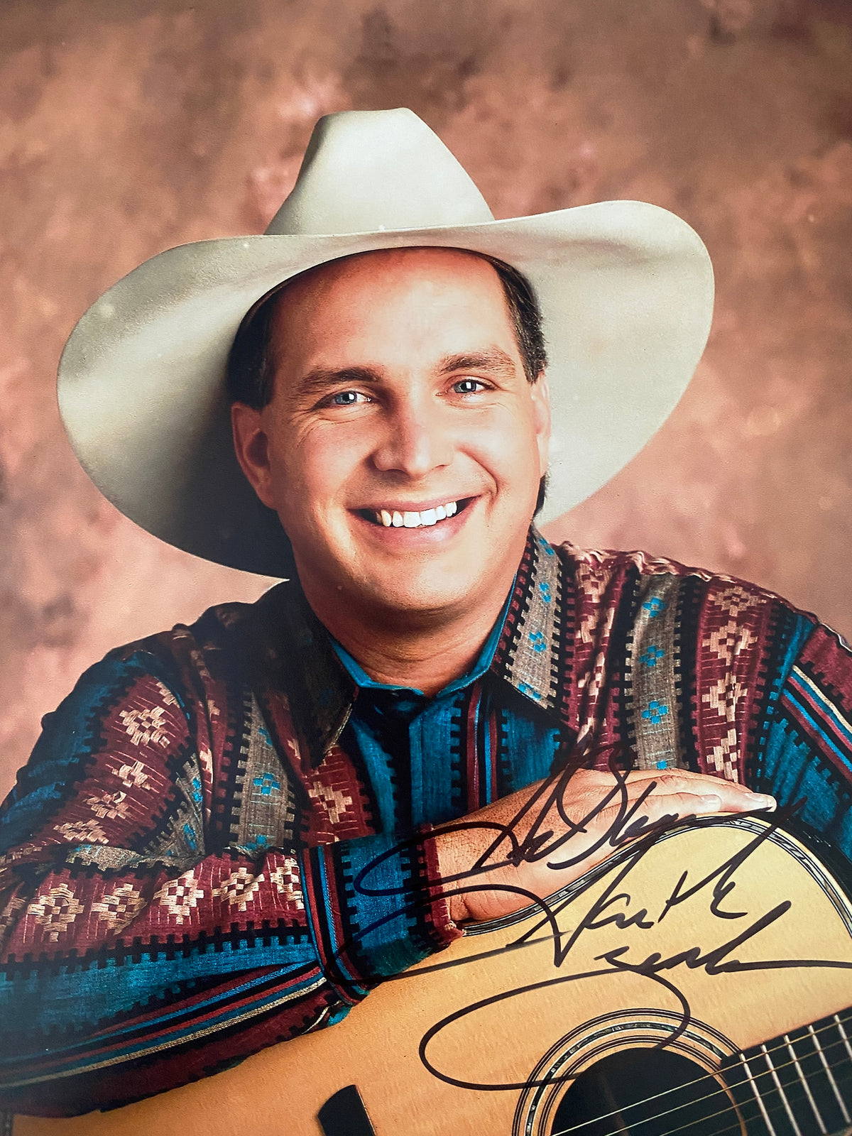 Garth Brooks signed photo