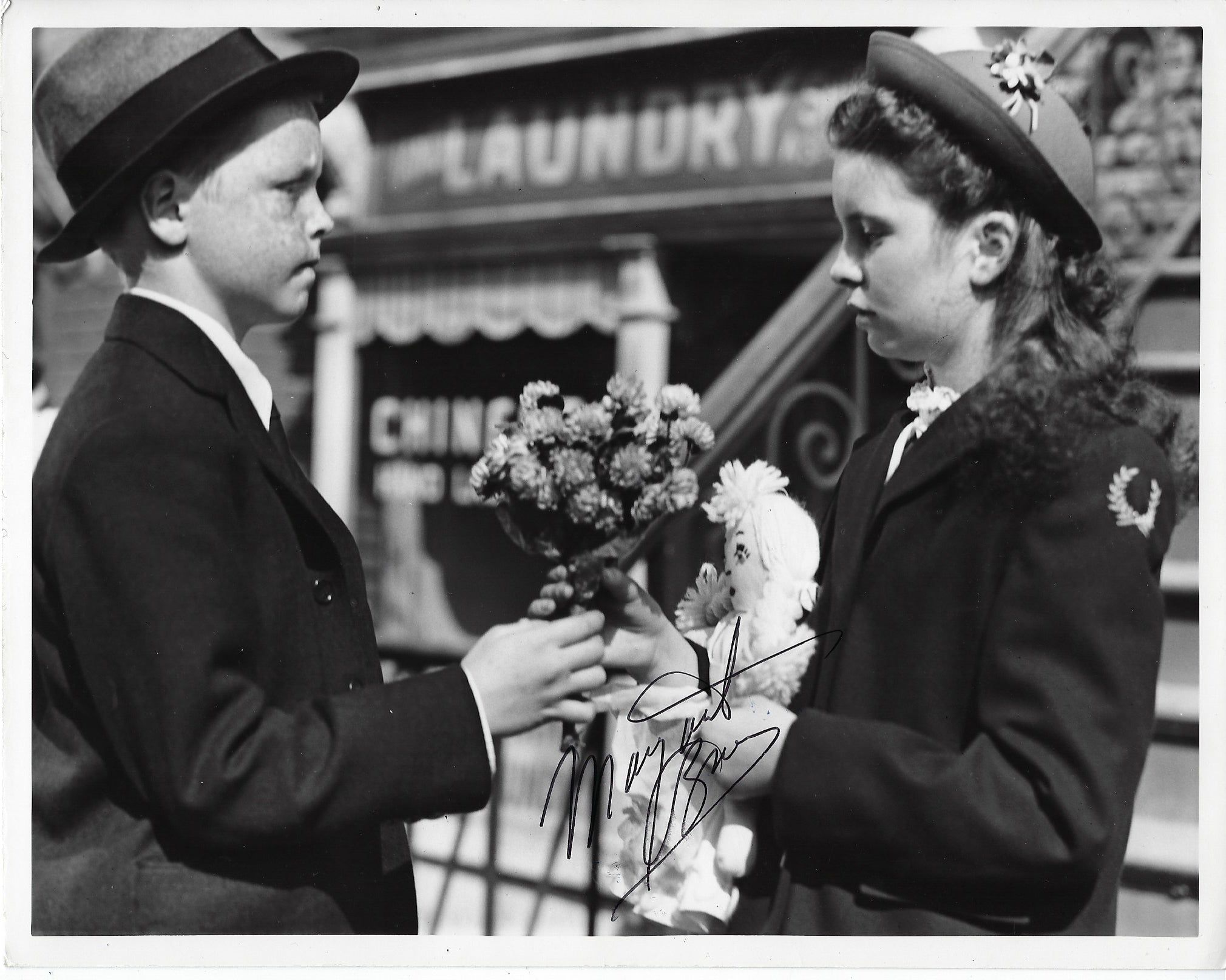 Meet Me In St Louis Margaret O'Brien Signed Photo