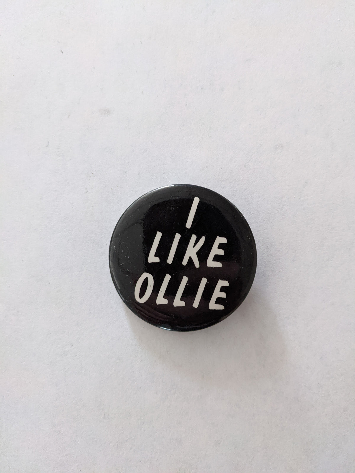 I Like Oliver North pin