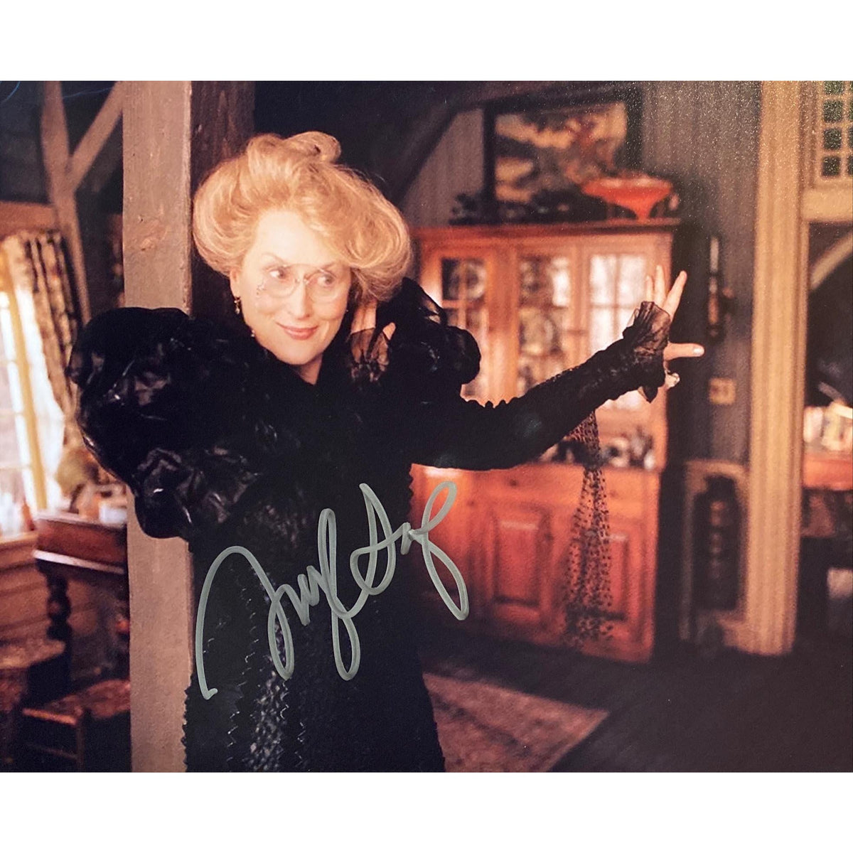 Meryl Streep original autographed movie photo - framed