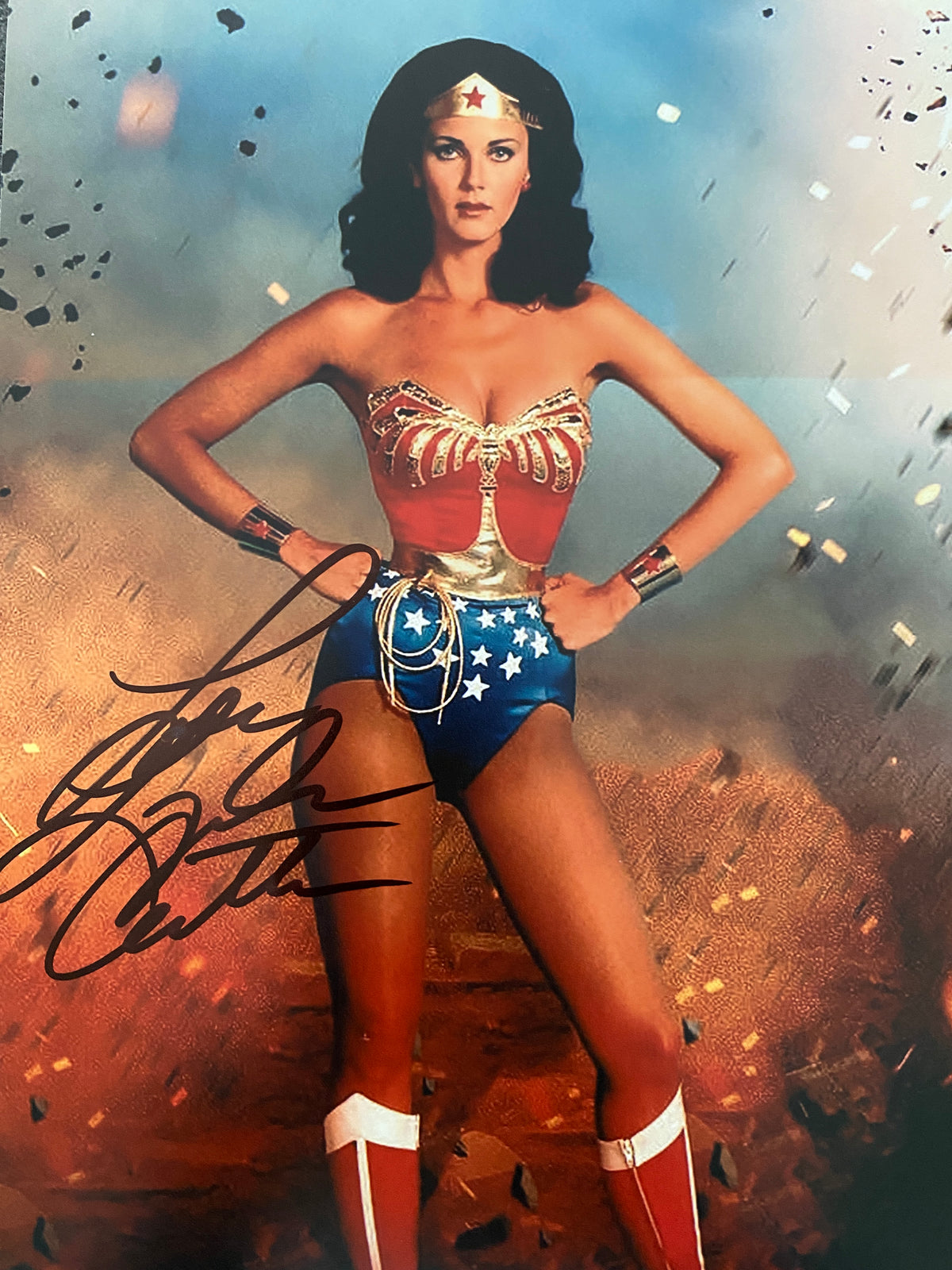 Wonder Woman Lynda Carter signed photo