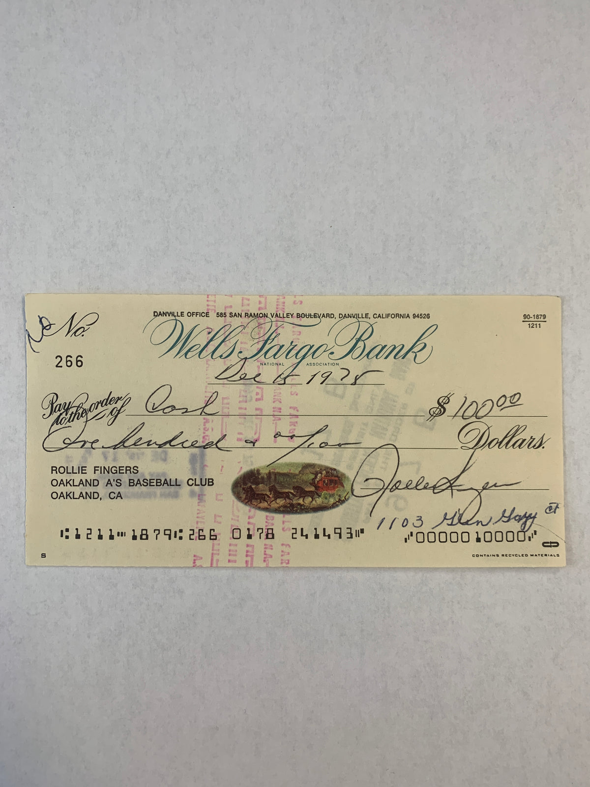 MLB superstar Rollie Fingers signed check