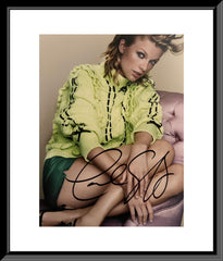Taylor Swift signed photo
