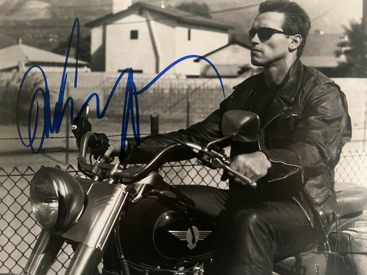 Terminator 2 Arnold Schwarzenegger signed photo