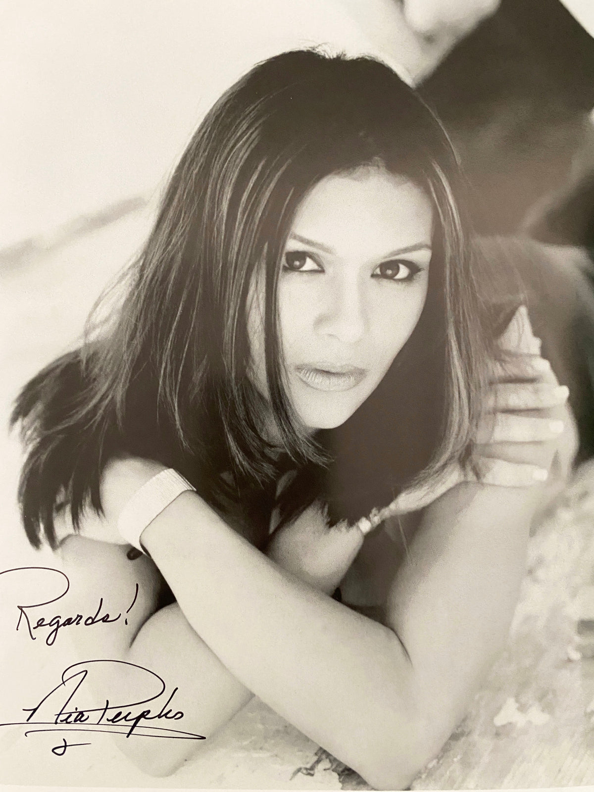 Walker Texas Ranger Nia Peeples signed photo